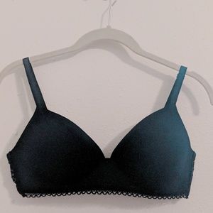 GapBody 34C navy blue wireless lace bra